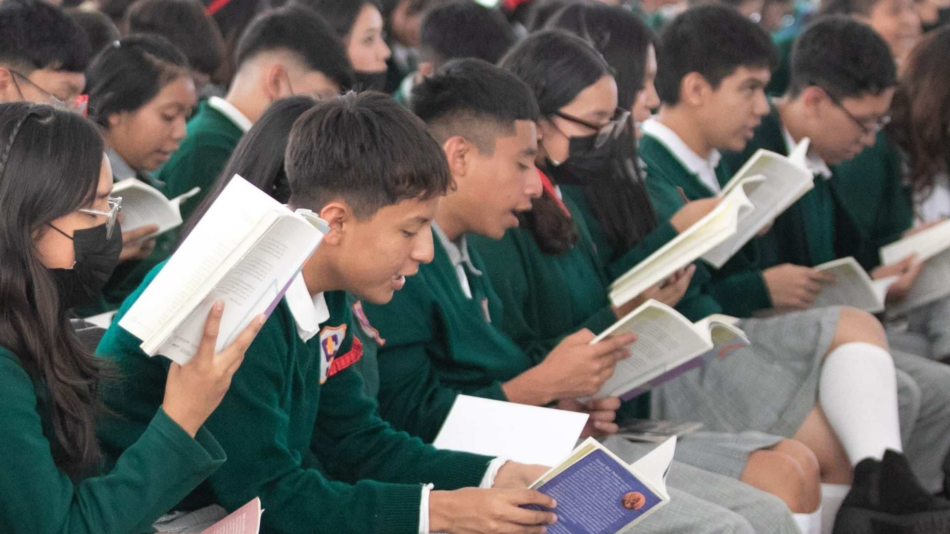 Estudiantes de secundaria en CDMX en septiembre 2024. Foto: Cuartoscuro | Archivo